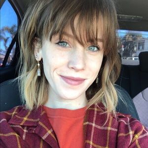 Meet your Posher, Emily